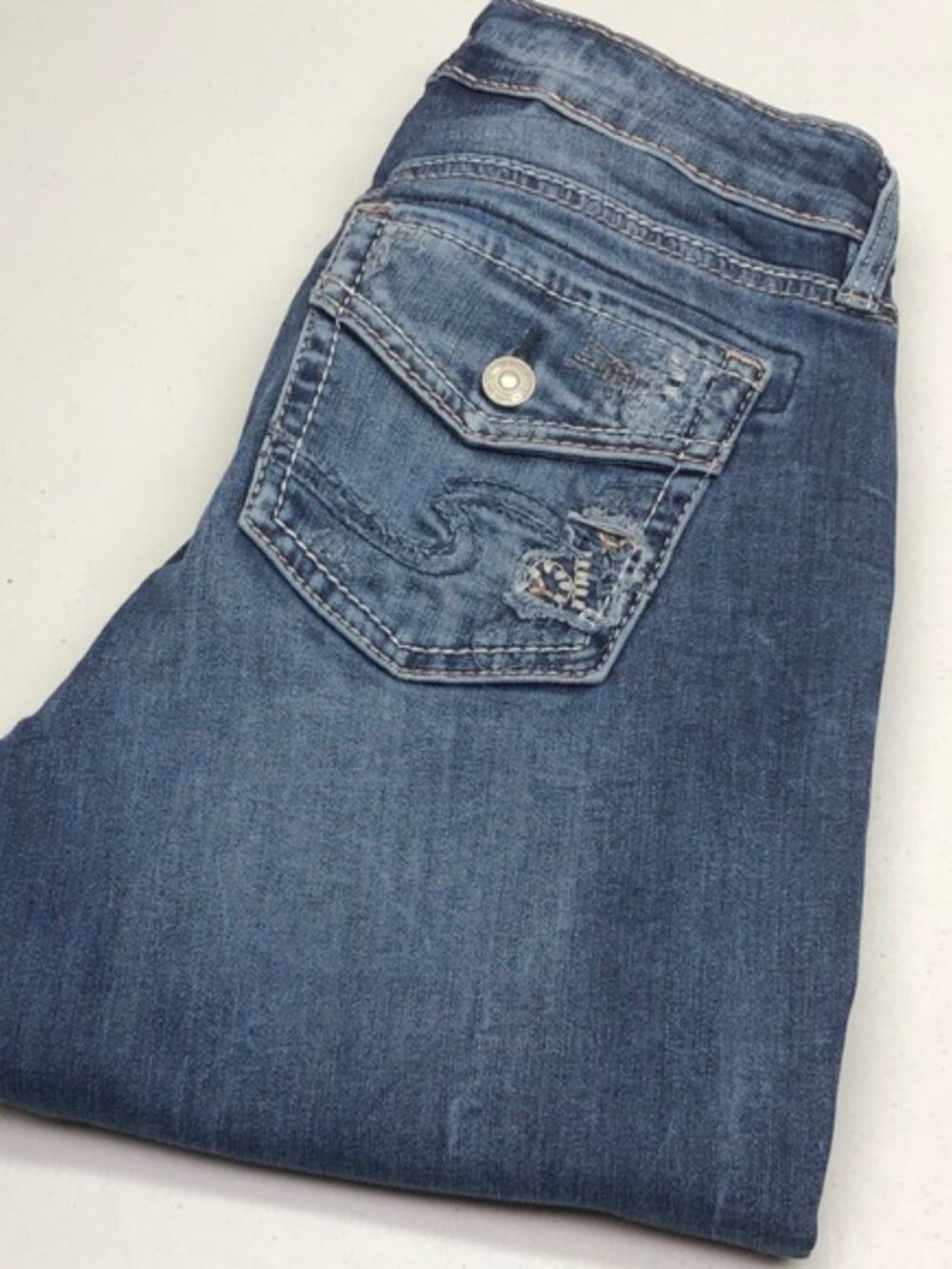 SILVER ELYSE SLIM BOOTCUT JEANS 27x31 LIKE NEW ⭐️